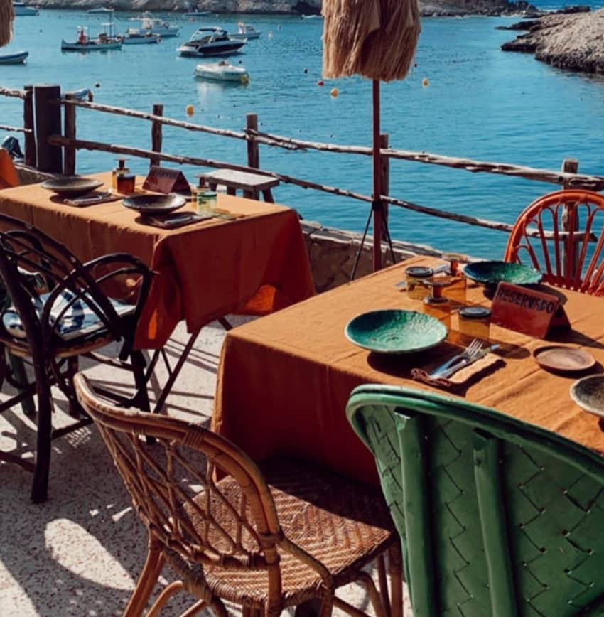 Los Enamorados reserved tables seaview