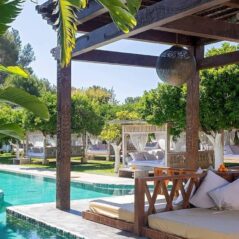 daybeds pool spa pergolas trees