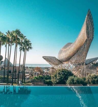 Hotel Arts Barcelona infinity pool golden fish sculpture