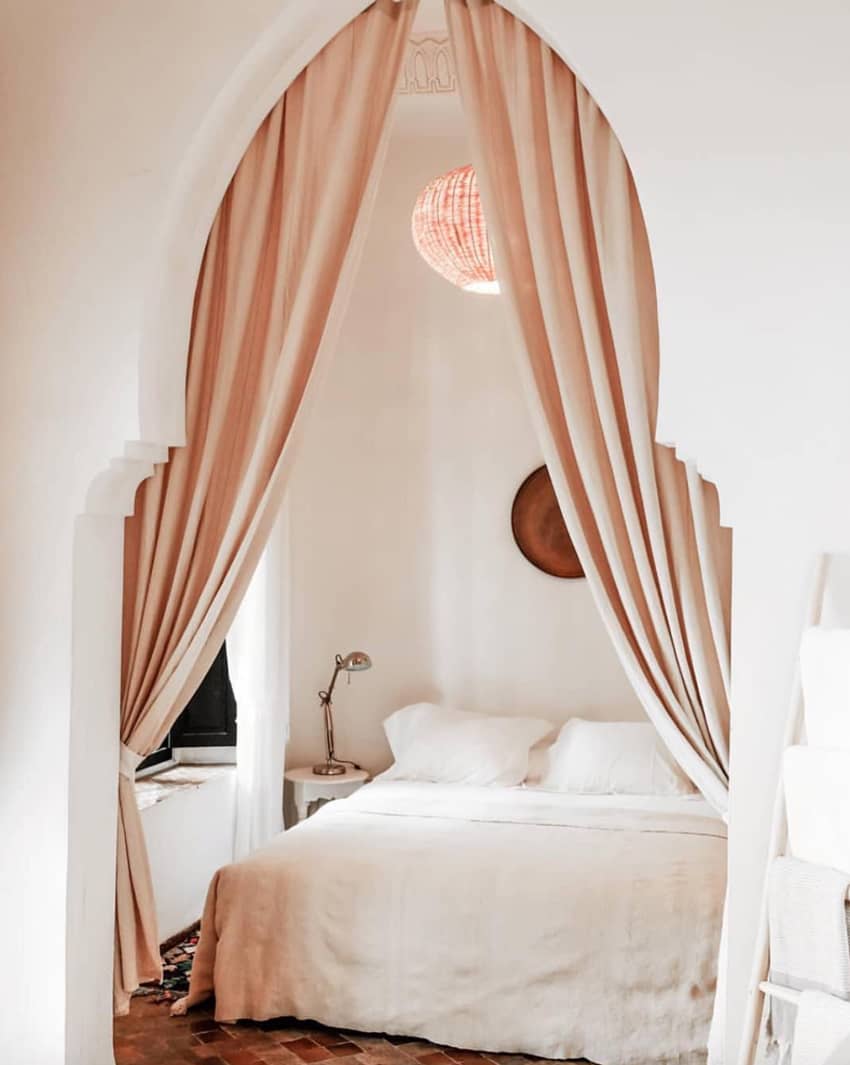 moroccan entryway large bed window