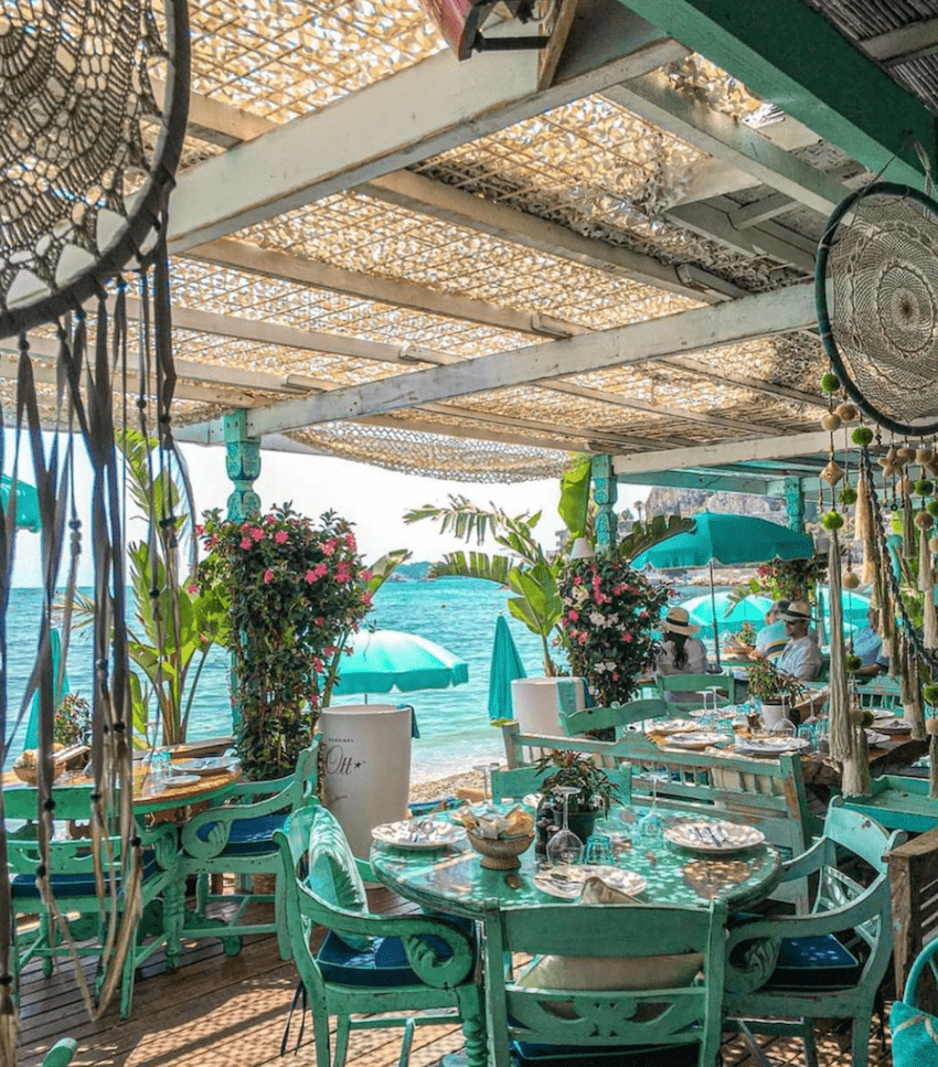 dining area ajuna plage blue terrace