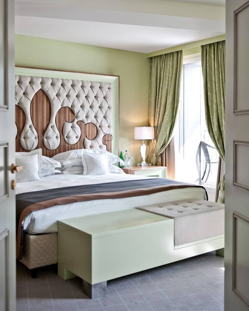 Carlton Hotel St. Moritz Bedroom Bed Green Chill Sleep