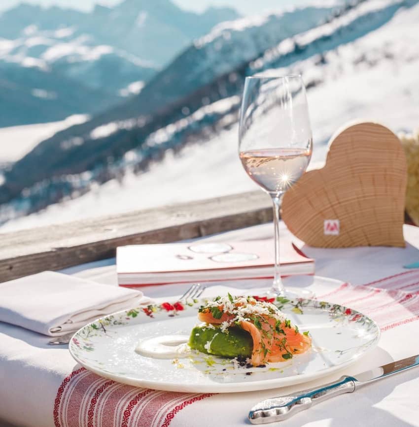 El Paradiso St Moritz Food Wine Table Hearth