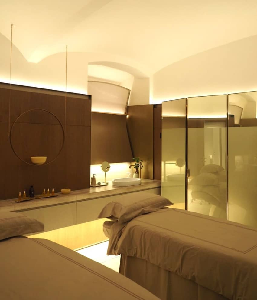 Hotel Eden Rome Massage Spa Room Mirror
