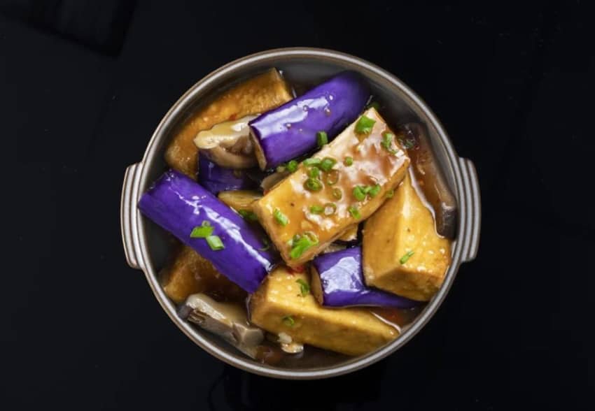 Hakkasan Mayfair tofu aubergine japanese mushroom chilli black bean sauce
