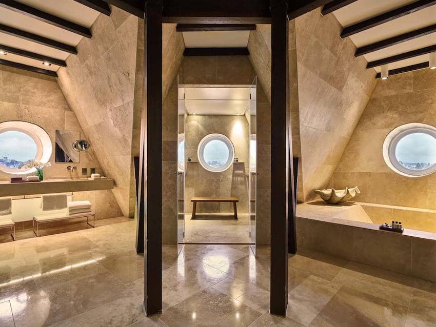 marbled bathroom bathtub large seashell decor