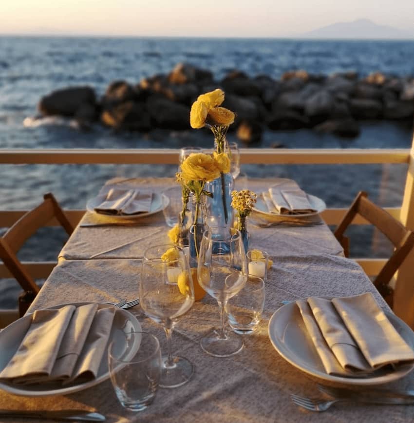Bagni Tiberio Capri restaurant with a sea view