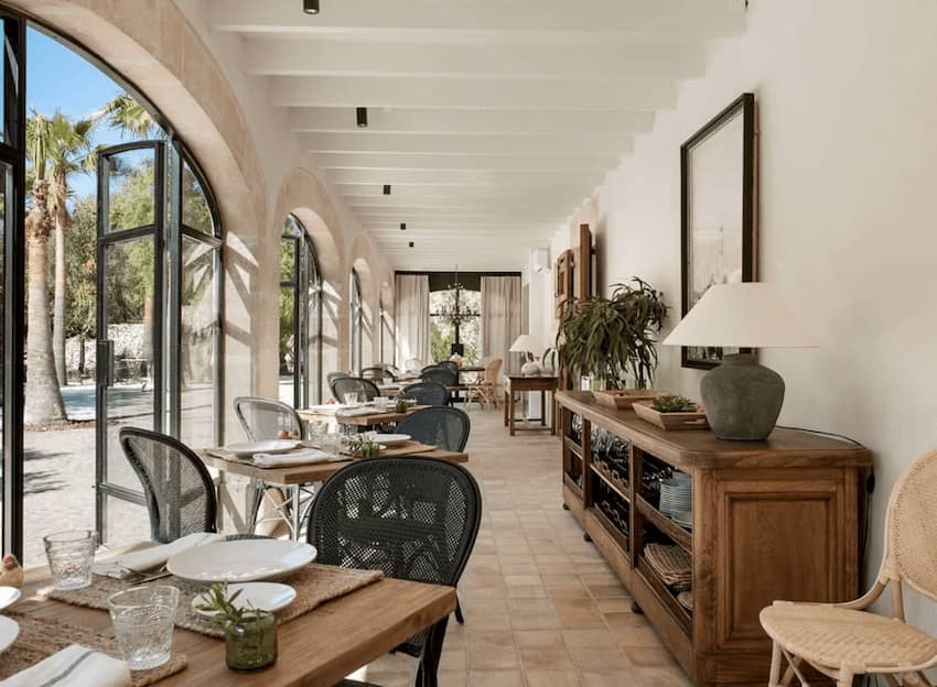 Finca Serena Mallorca luxurious dining room