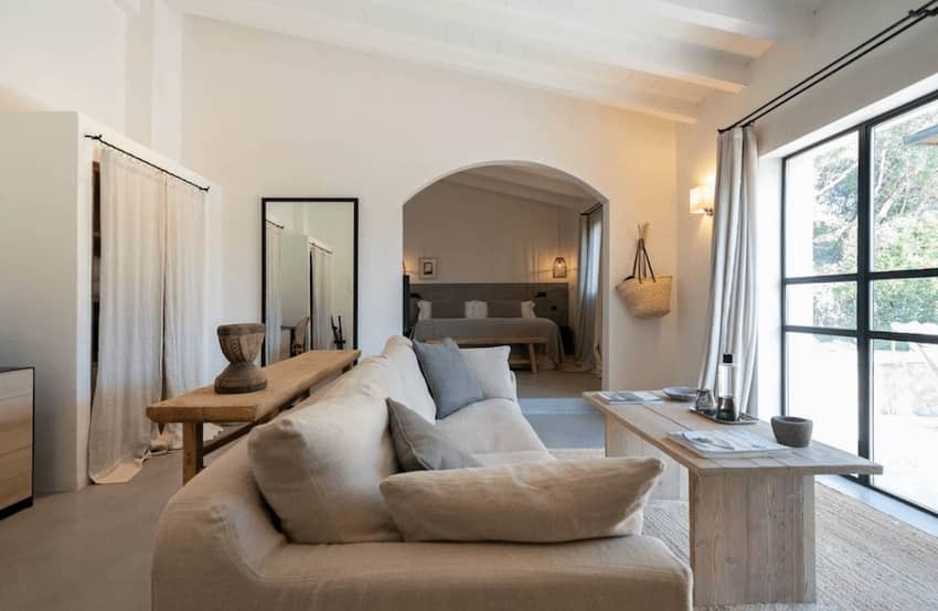 Finca Serena Mallorca natural materials environments room suite
