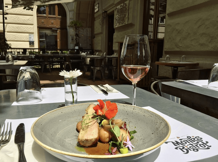 terrace-outside-lunch-rose-wine