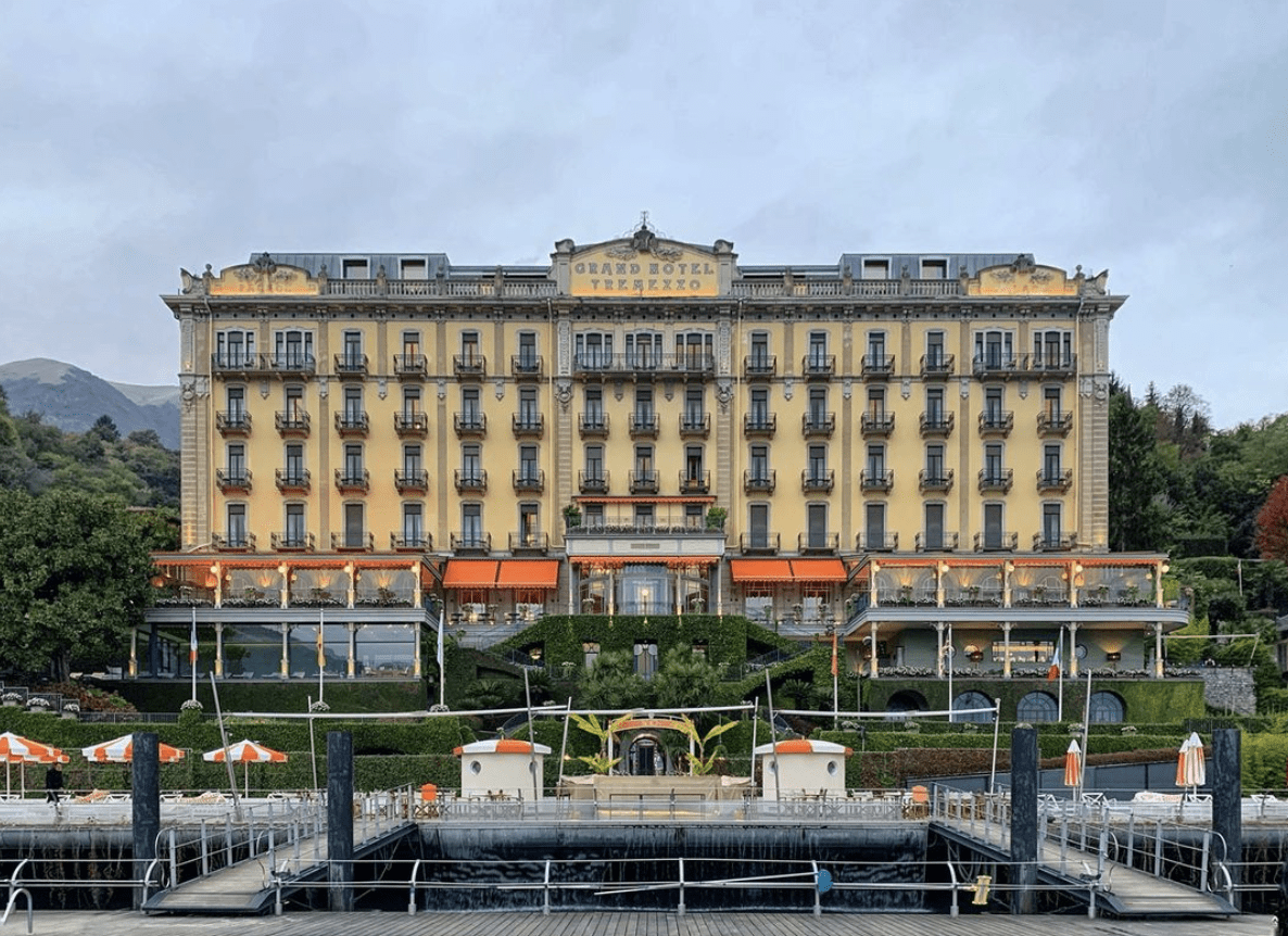 hotel building historic outside 