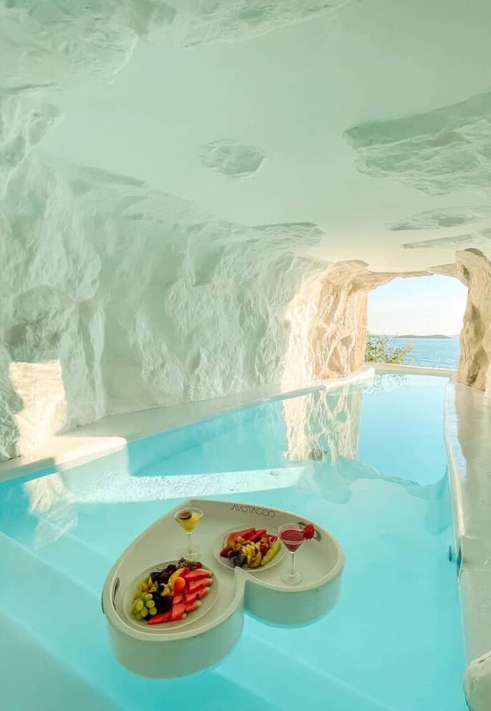 Cavo tagoo Santorini – Door to a Romantic Vacation