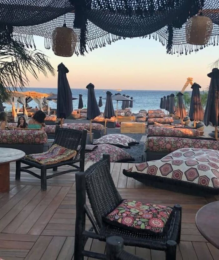 Seaside Santorini – Summer Getaway
