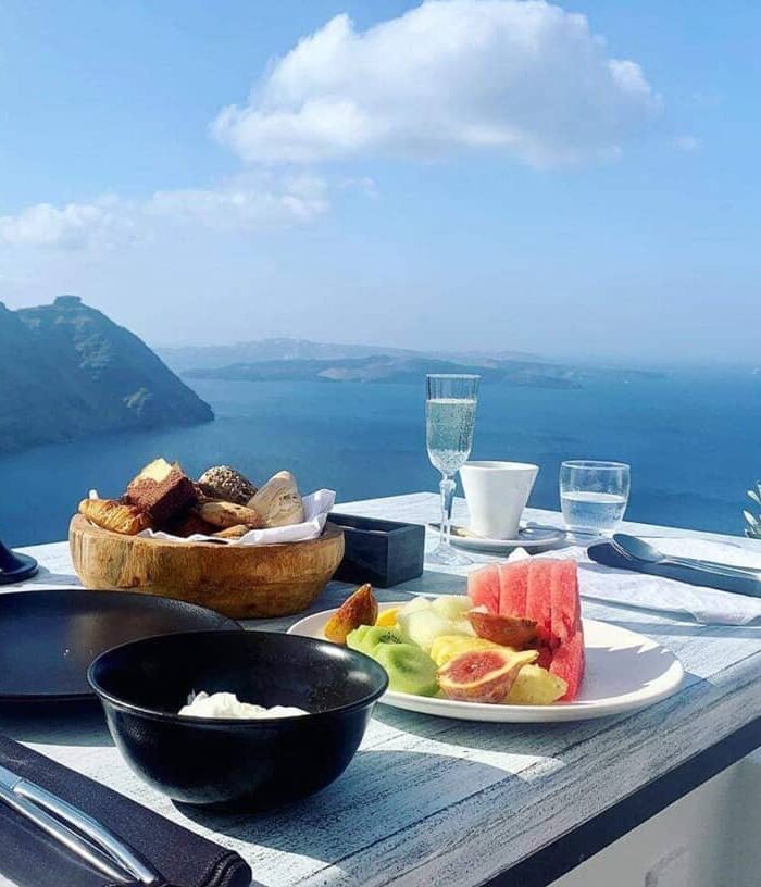 San Antonio Santorini- Cave Luxury Surrounded by Nature
